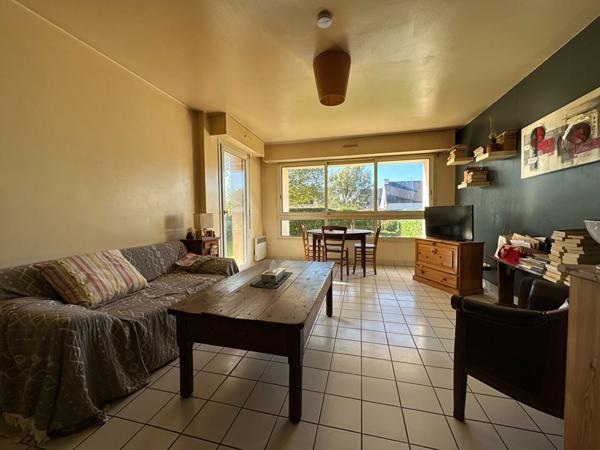 Appartement à vendre à Vannes T2 avec terrasse, jardin et place de parking !