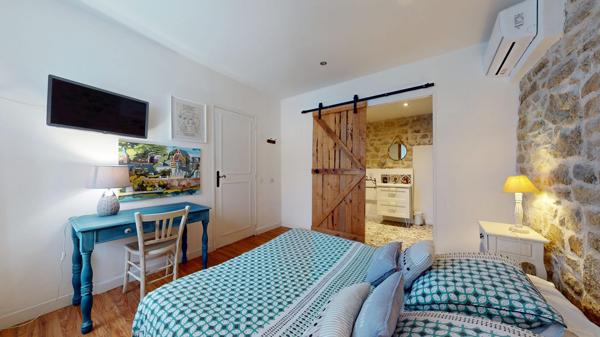 Maison avec studio indépendant