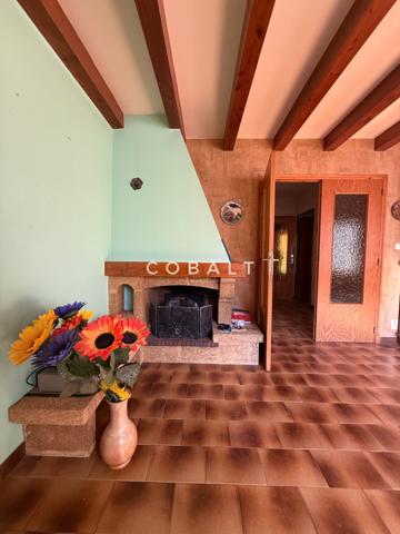 Grande maison idéalement située