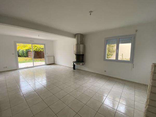Contemporaine de 127.27m2 à Sarrigné
