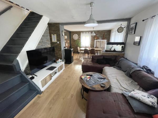 Chalet F4 sur sous sol avec terrain, parking et piscine