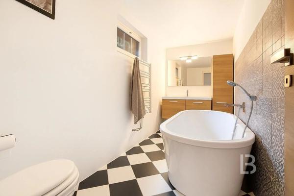 Maison individuelle 4 pièces à vendre au Cannet Mairie avec jardin, terrasse et balcon