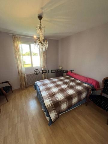 Maison 5 pièces 104 m² LE BARP - 33114