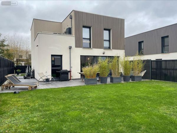 Maison individuelle à vendre à Roncq dans le Nord (59223), ref : 12995/1009
