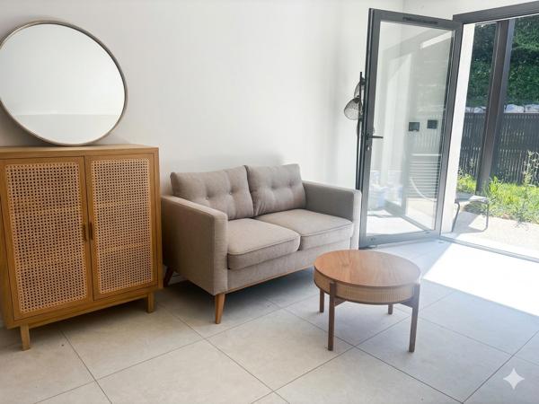 Vaison-la-Romaine (84110) Appartement deux pièces avec jardin