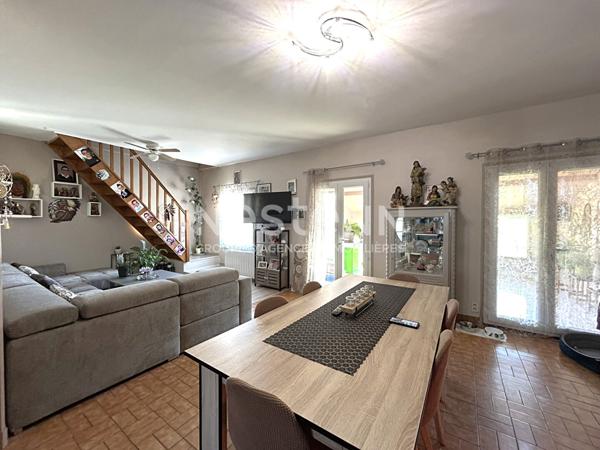 MAISON FAMILIALE AVEC 3 CHAMBRES SUR TERRAIN DE 1500M² À VENDRE EN CAMPAGNE DE CHABRIS (INDRE 36)