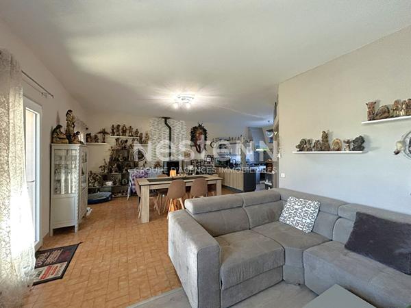 MAISON FAMILIALE AVEC 3 CHAMBRES SUR TERRAIN DE 1500M² À VENDRE EN CAMPAGNE DE CHABRIS (INDRE 36)