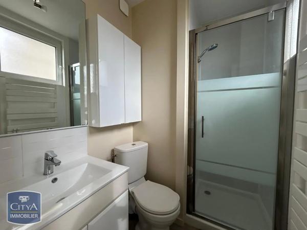 Maison à louer 2 pièces 30.5m² Laval (53000)