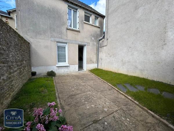 Maison à louer 2 pièces 30.5m² Laval (53000)
