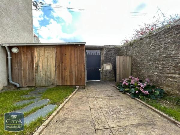 Maison à louer 2 pièces 30.5m² Laval (53000)