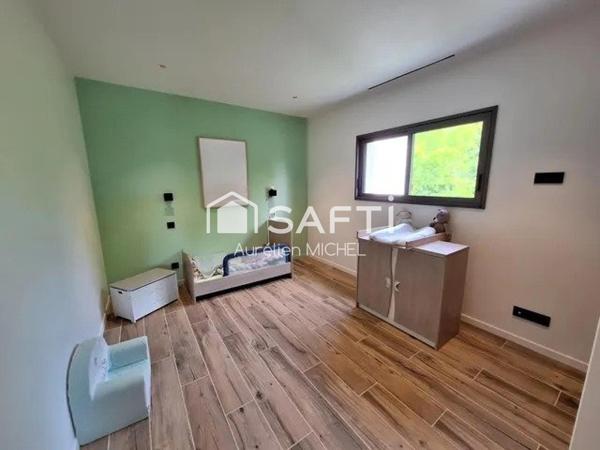 Villa avec magnifique vue sur le Bugey et prestations hautes gammes