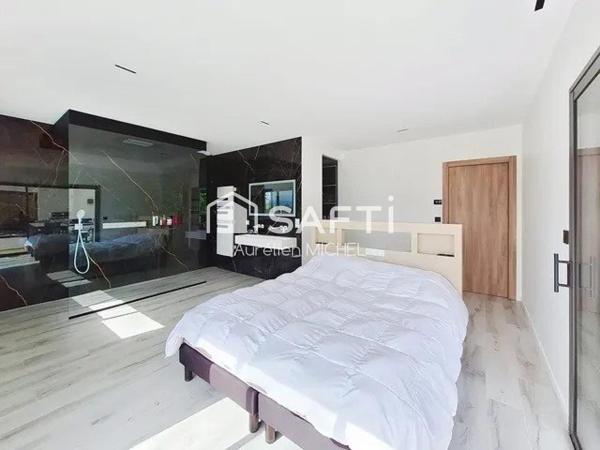 Villa avec magnifique vue sur le Bugey et prestations hautes gammes