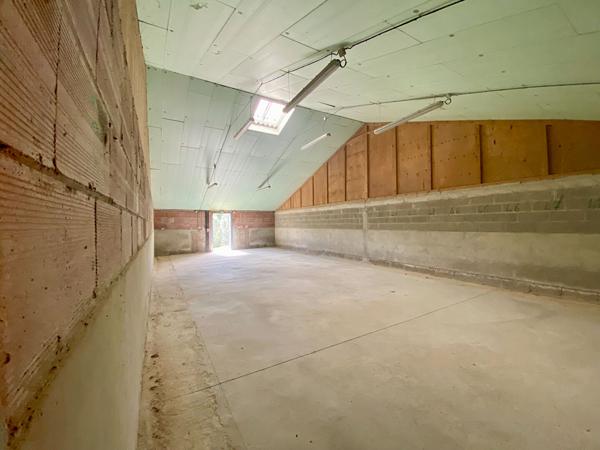 Entrepôt pour stockage - Le Mene 282.29 m2