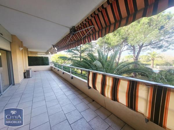 Appartement à louer 4 pièces 92m²