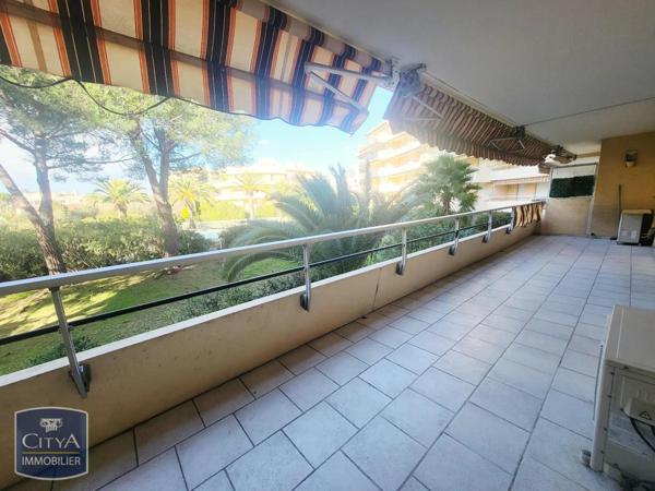 Appartement à louer 4 pièces 92m²