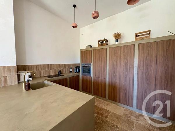 Appartement à vendre  4 pièces - 83 m 2   HYERES  - 83