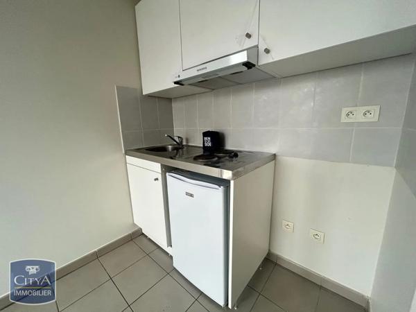 Appartement à louer 1 pièce 27.2m² Villeneuve-Saint-Georges (94190)