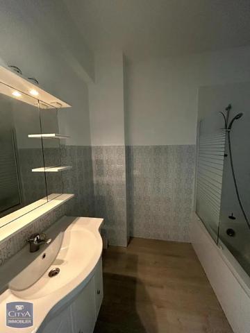 Appartement à louer 3 pièces 83.87m² Roquebrune-Cap-Martin (06190)