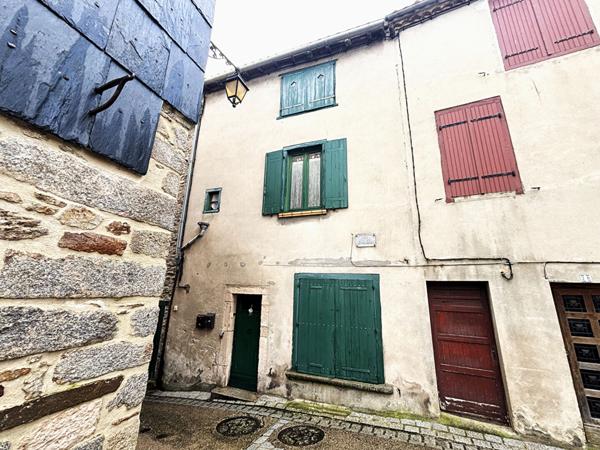 Immeuble proche de CARCASSONNE avec cave
