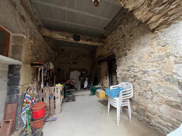 Immeuble proche de CARCASSONNE avec cave