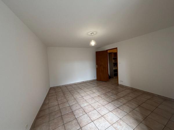 Immeuble proche de CARCASSONNE avec cave