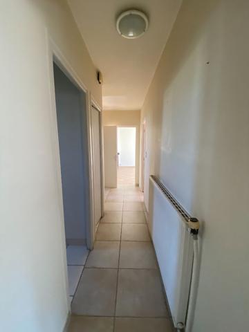 à vendre à Vannes secteur Saint Guen Maison 5/6 chambres avec jardin, sous sol Possibilité petit immeuble de rapport