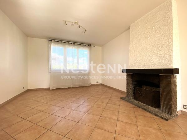 à vendre à Vannes secteur Saint Guen Maison 5/6 chambres avec jardin, sous sol Possibilité petit immeuble de rapport