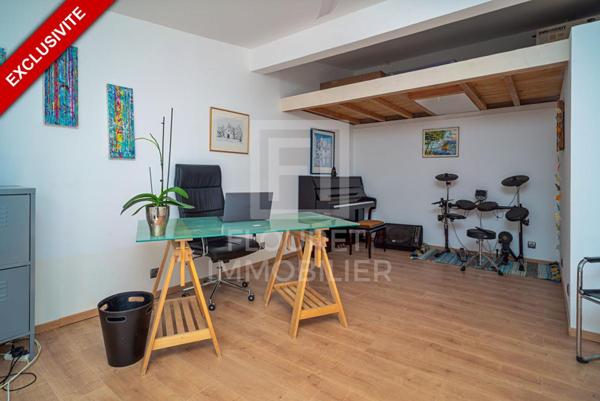 Villa de plain-pied sur 1200 m² avec piscine et 2 dépendances