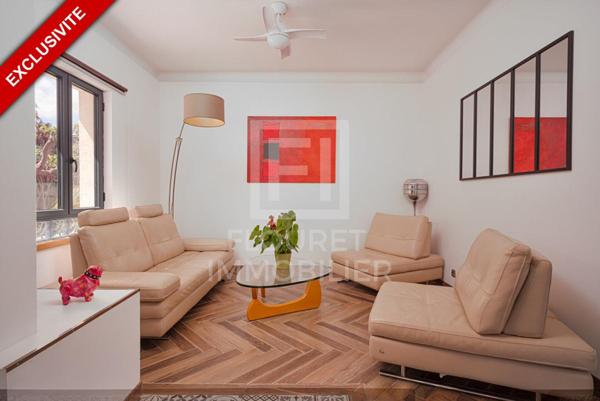 Villa de plain-pied sur 1200 m² avec piscine et 2 dépendances