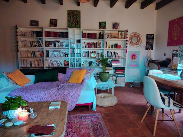 Pranzac. Maison 200 m² avec granges et jardin