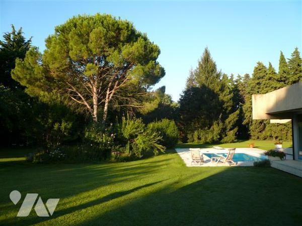 Maison d'architecte avec piscine sur 9958M2 de terrain 