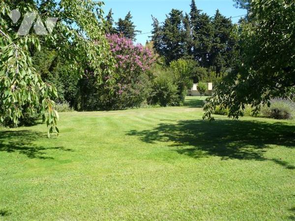 Maison d'architecte avec piscine sur 9958M2 de terrain 