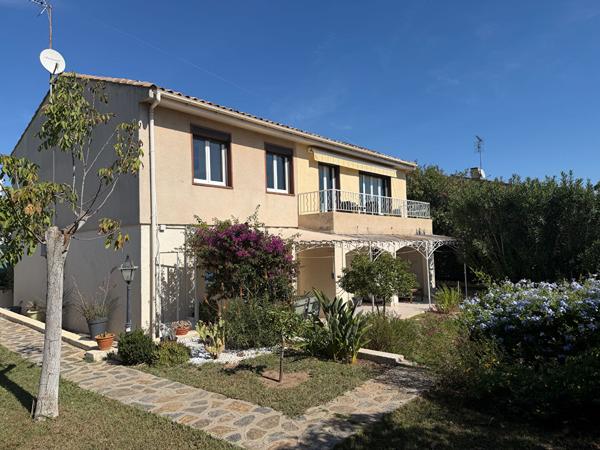 Maison de 144 m2 sur 610 m2 avec deux appartements