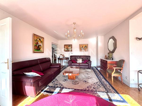 Écully Centre - T5 (116 m²) avec garage et parking