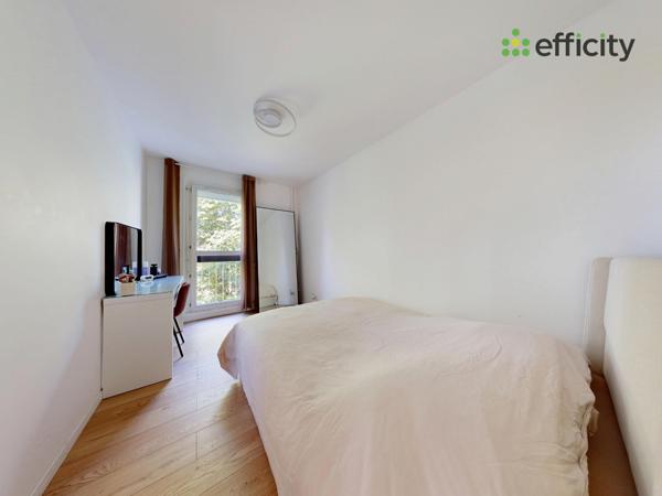 Appartement
         4 pièces
        - 75 m² Exclusivité 139 000 € *
