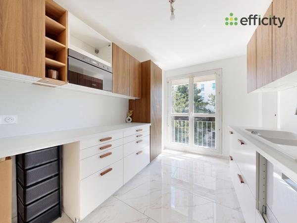 Appartement
         4 pièces
        - 75 m² Exclusivité 139 000 € *