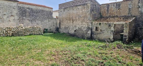 Maison avec terrain et chai la cotiniere