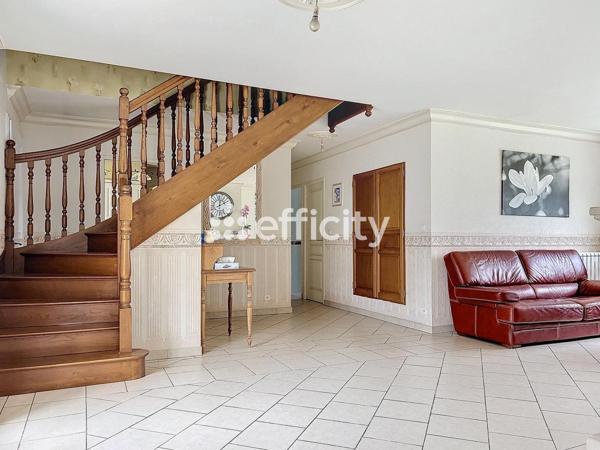 Maison 10 pièces - 184 m²