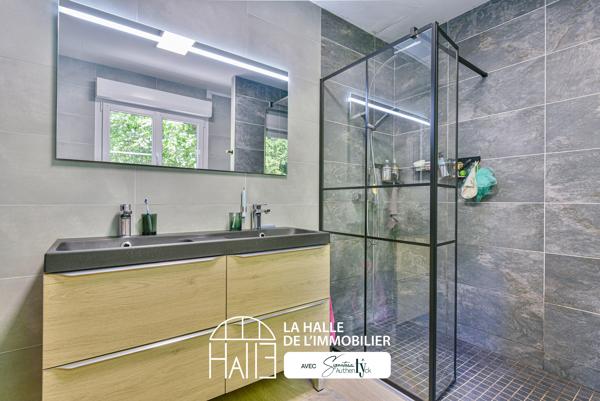 Maison
         5 pièces
        - 93 m² Exclusivité 189 900 € *