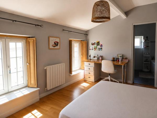 Maison à NANTES, 44200 - 7 pièces 185m²