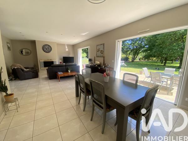 Maison à vendre 5 pièces 151 m² Ligugé