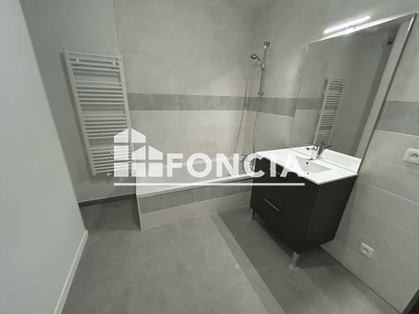 Location Appartement 2 pièces 42.6 m² - LIEU DIT LA CURZEILLE Cluses 74300