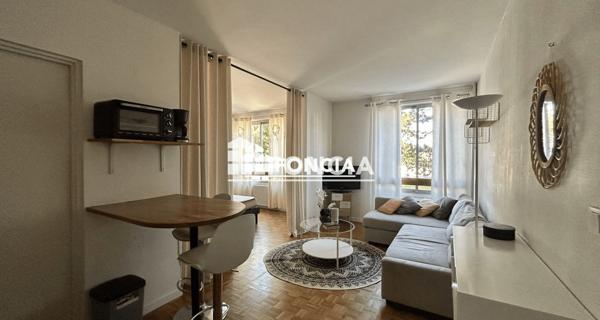 Location Studio meublé 33.13 m² - Lyon 69004