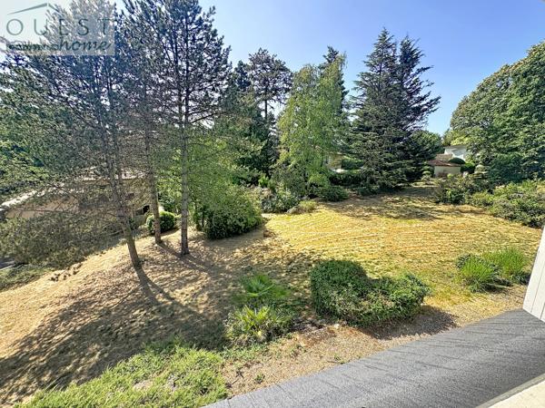 Belle maison familiale au cœur d'un environnement verdoyant à Charbonnières-les-Bains