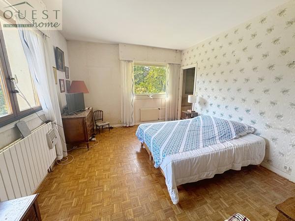 Belle maison familiale au cœur d'un environnement verdoyant à Charbonnières-les-Bains