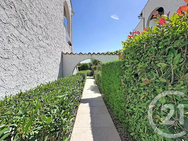 Maison à vendre  6 pièces - 121,10 m 2   ARLES  - 13