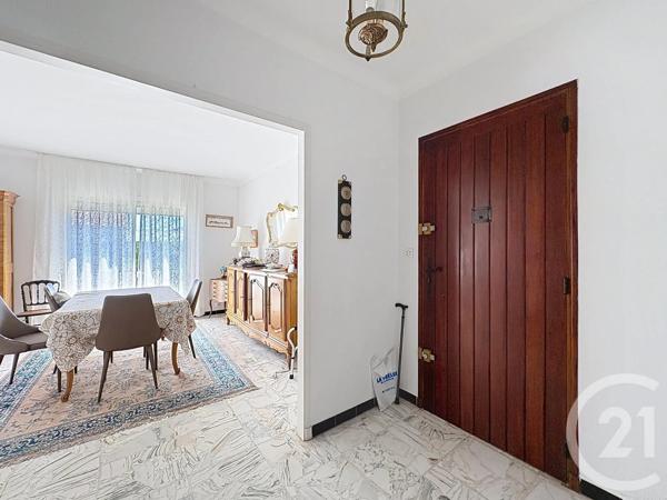 Maison à vendre  6 pièces - 121,10 m 2   ARLES  - 13