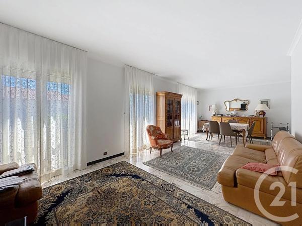 Maison à vendre  6 pièces - 121,10 m 2   ARLES  - 13