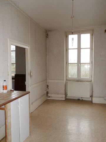 Maison de ville à vendre à Boussac-Bourg en Creuse (23600), ref : 23010-113548