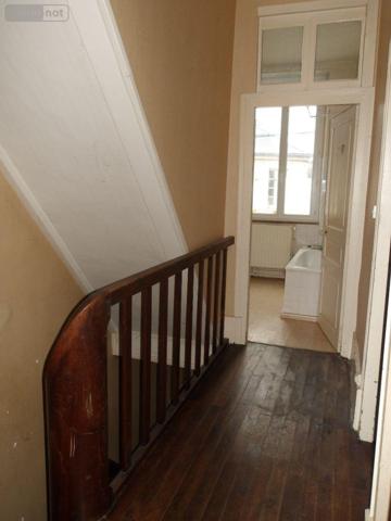 Maison de ville à vendre à Boussac-Bourg en Creuse (23600), ref : 23010-113548